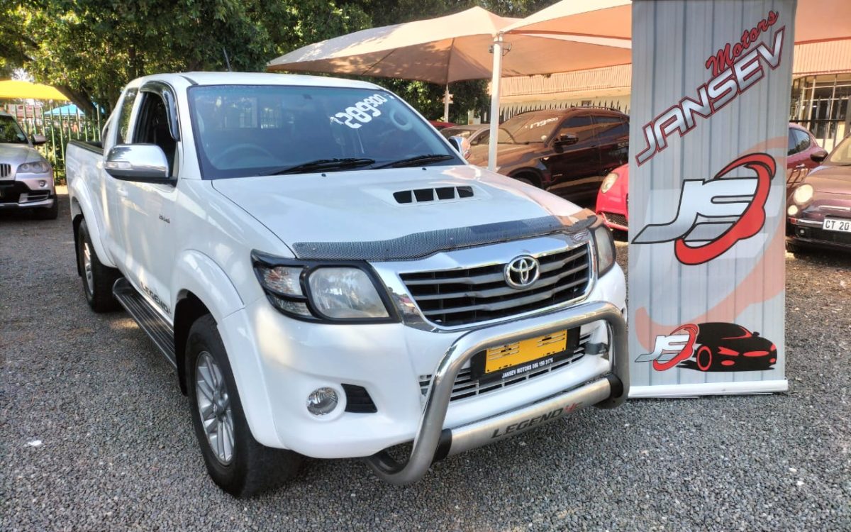 Toyota Hilux 3.0L D4D E/cab Legend 45 2016 Jansev Motors