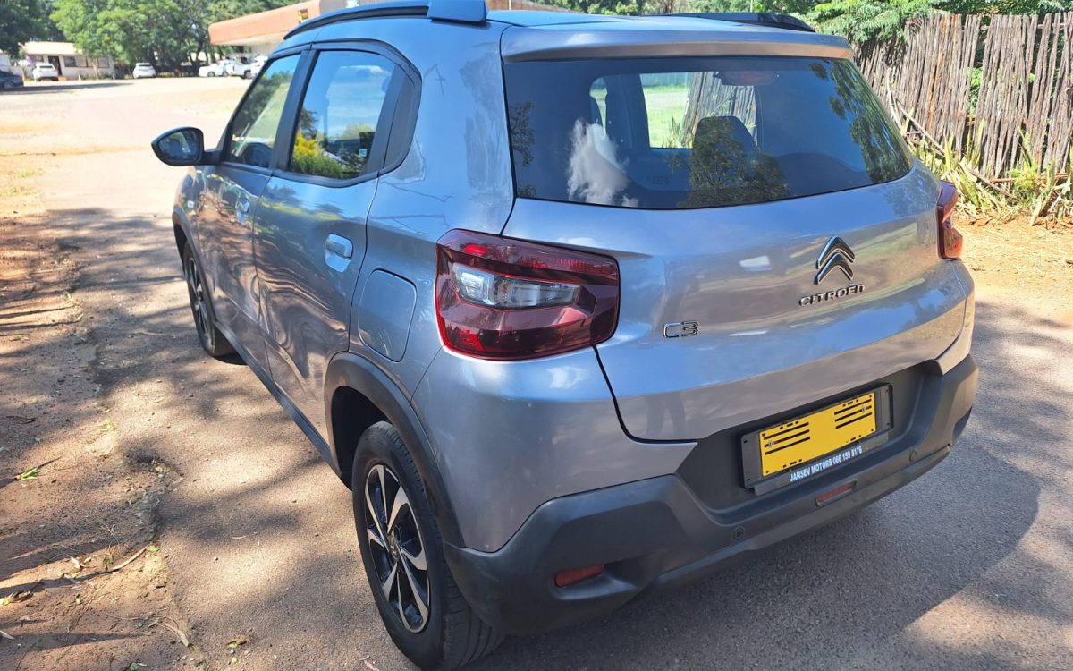 b0361dfd-2350-4b9a-9467-4b903f5e599d